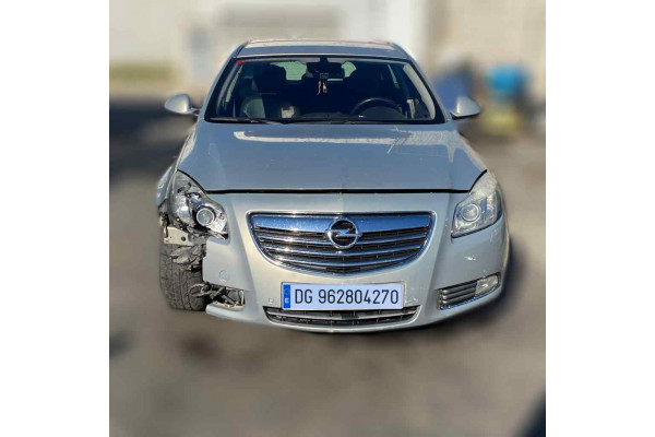 00945  OPEL INSIGNIA SPORTS TOURER  A20DTH