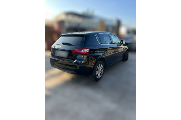 01220  PEUGEOT 308  HN02