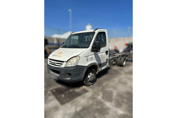 01391  IVECO DAILY FURGÓN  F1CE0481F