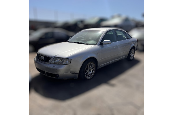 01525  AUDI A6 BERLINA (4B2)  AKN