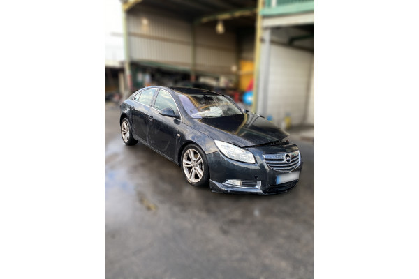 01116  OPEL INSIGNIA BERLINA  A20DTH