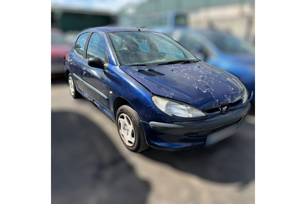 01451  PEUGEOT 206 BERLINA  XR