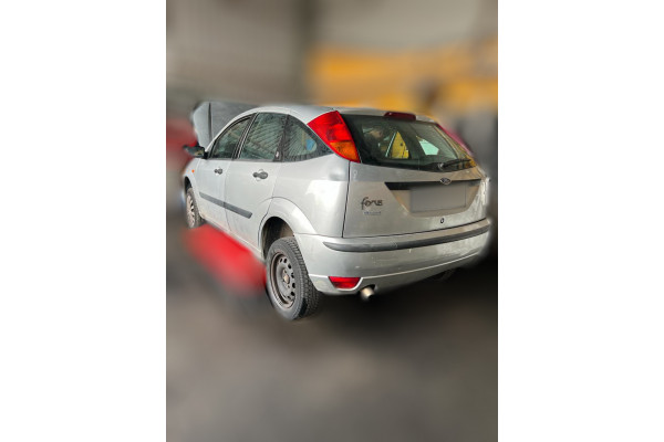 01284  FORD FOCUS BERLINA (CAK)  Ambiente