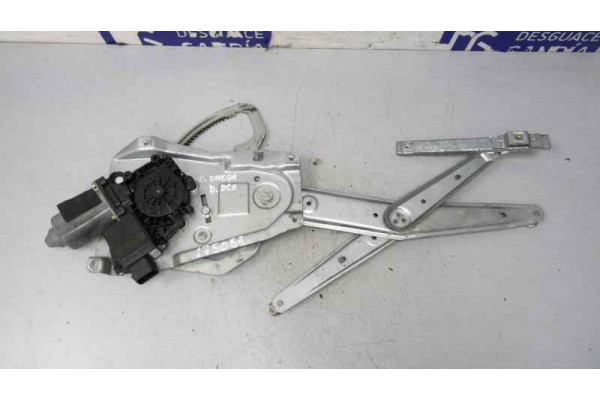 ELEVALUNAS DELANTERO DERECHO  OPEL OMEGA B  2.5 TD (F69, M69, P69) 130CV 2497CC 2000 90520248