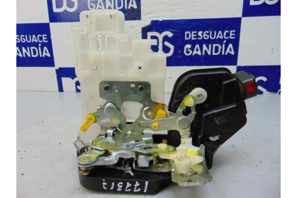 CERRADURA PUERTA DELANTERA DERECHA  KIA SPORTAGE   2009 5 PIN