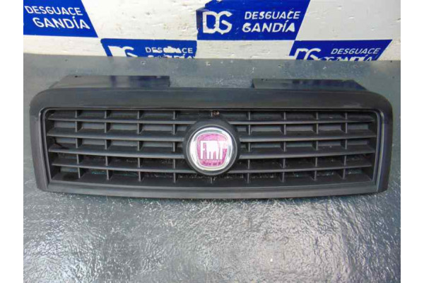 REJILLA DELANTERA| FIAT- 199A2000|735395576 - 2009