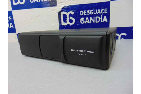 SISTEMA AUDIO / RADIO CD| PORSCHE- M4800|CARGADOR CD - 2005