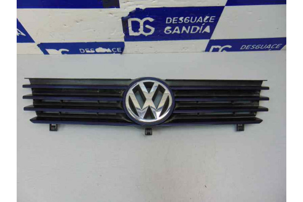 REJILLA DELANTERA  VOLKSWAGEN POLO  60 1.4 60CV 1390CC 1999 6N0853651J