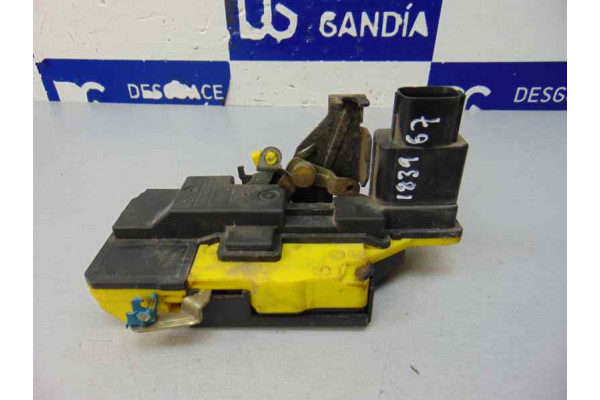 CERRADURA PUERTA TRASERA DERECHA| VOLVO- D5244T|6 PIN - 2004