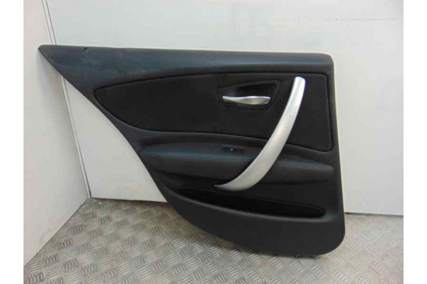 GUARNECIDO PUERTA TRASERA IZQUIERDA  BMW 1  120 D 163CV 1995CC 2006