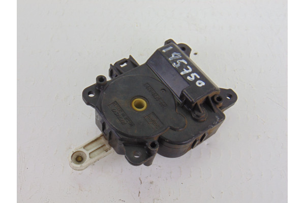 MOTOR APERTURA TRAMPILLAS CLIMATIZADOR| TOYOTA- 1CDFTV|0638000240 - 2004