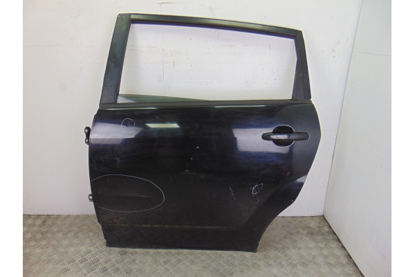 PUERTA TRASERA IZQUIERDA  TOYOTA COROLLA VERSO  2.2 D-4D (AUR10_) 177CV 2231CC 2006 NEGRA