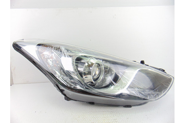 FARO DERECHO  HYUNDAI I30  1.4 99CV 1396CC 2012 92102A6000