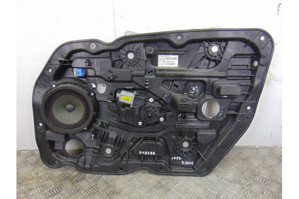 ELEVALUNAS DELANTERO DERECHO  KIA CEED  1.4 CVVT 90CV 1396CC 2012 82480-A2110