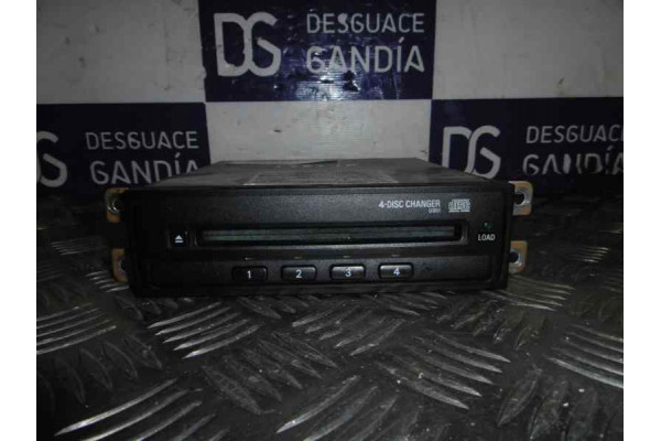 SISTEMA AUDIO / RADIO CD| MITSUBISHI- 4M41|MZ312395 CARGADOR CD - 2003