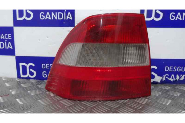 PILOTO TRASERO IZQUIERDO  OPEL VECTRA B  1.8 I 16V (F19) 115CV 1796CC 1995