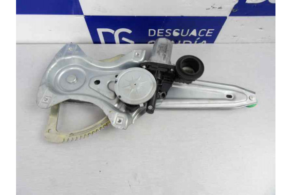 ELEVALUNAS TRASERO DERECHO  TOYOTA AURIS  2.0 D-4D (ADE150_) 126CV 1998CC 2007 6 PINS