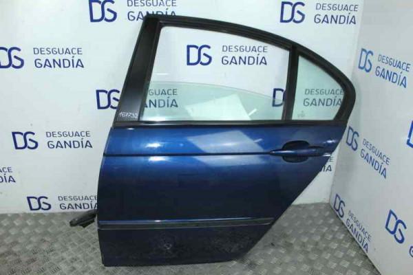 PUERTA TRASERA IZQUIERDA  BMW 3  318 D 116CV 1951CC 2004 AZUL