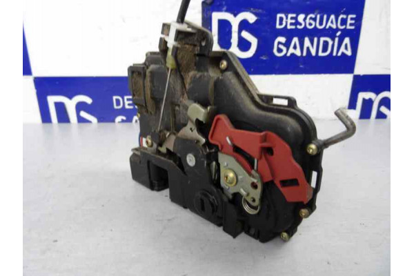 CERRADURA PUERTA TRASERA DERECHA| AUDI- BFC|8E0839016C 7 PIN  SIN CABLE NI BARILLAJE  - 2003