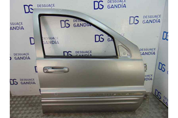 PUERTA DELANTERA DERECHA| JEEP- 665921|PEQUEÑO PIQUETE - 2002