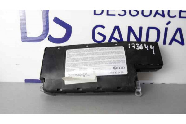 AIRBAG LATERAL DERECHO| AUDI- ARE|ASIENTO 4B0880242H - 2001