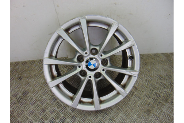 LLANTA| BMW- N47D20C|6796236 7JX16 IS31 **ROZADA EN CANTOS**PRECIO YA AJUSTADO - 2014