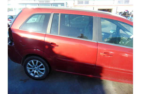 PUERTA TRASERA DERECHA  OPEL ZAFIRA B VAN   2005 GRANATE