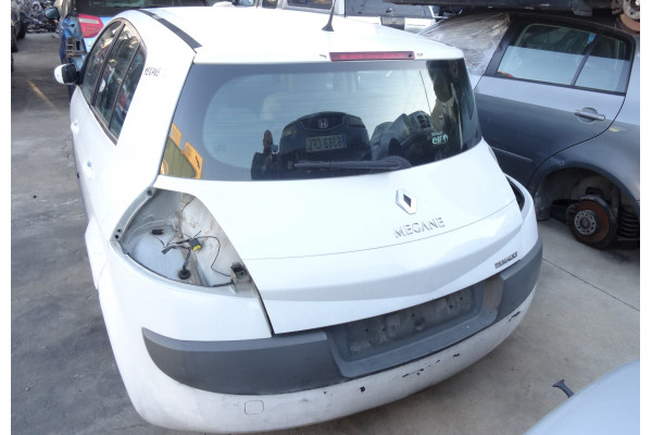 PORTON TRASERO| RENAULT- 1.5 DCI (BM16, CM16) 103CV 1461CC|BLANCO  *MATERIAL MONTADO EN COCHE CONSULTE DISPONIBILIDAD Y ESTADO A