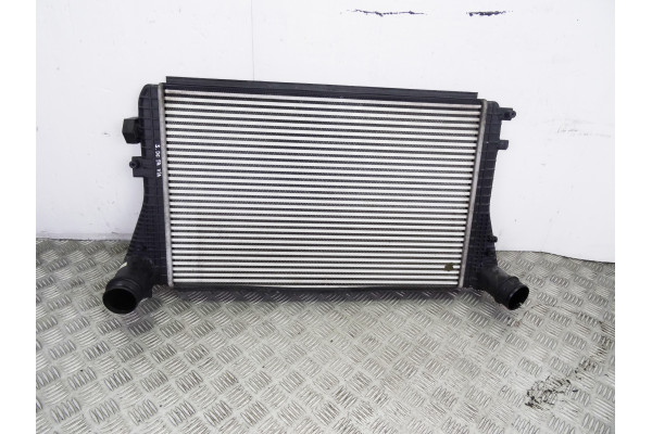 INTERCOOLER| SKODA- 1.6 TDI 105CV 1598CC|1K0145803BN *** TIENE SOPORTE INFERIOR ROTO/// SIN IMPORTANCIA*** - 2012