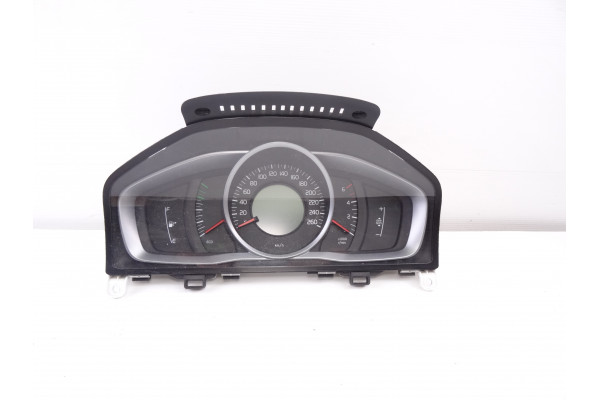 CUADRO INSTRUMENTOS| VOLVO- D4162T|31327747 - 2014