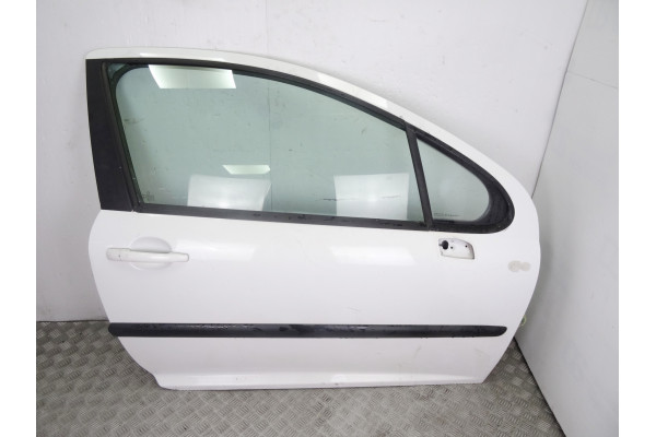 PUERTA DELANTERA DERECHA| PEUGEOT- 9HP|BLANCA COMPLETA *LOS ACCESORIOS NO ESTAN GARANTIZADOS NI COMPROBADOS****PRECIO EL MISMO C