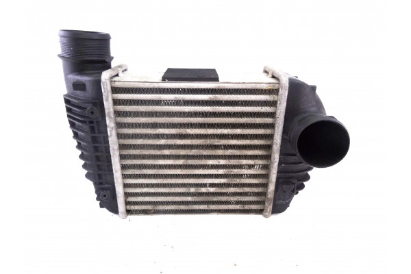 INTERCOOLER| AUDI- BSG|4F0145806R LADO DERECHO - 2008