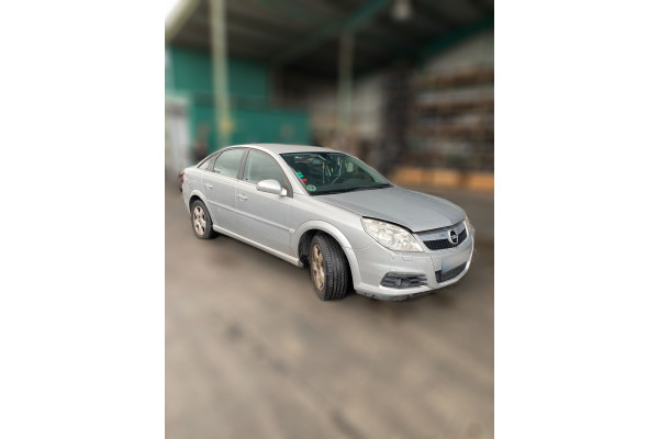 01101  OPEL VECTRA C BERLINA  Z19DT